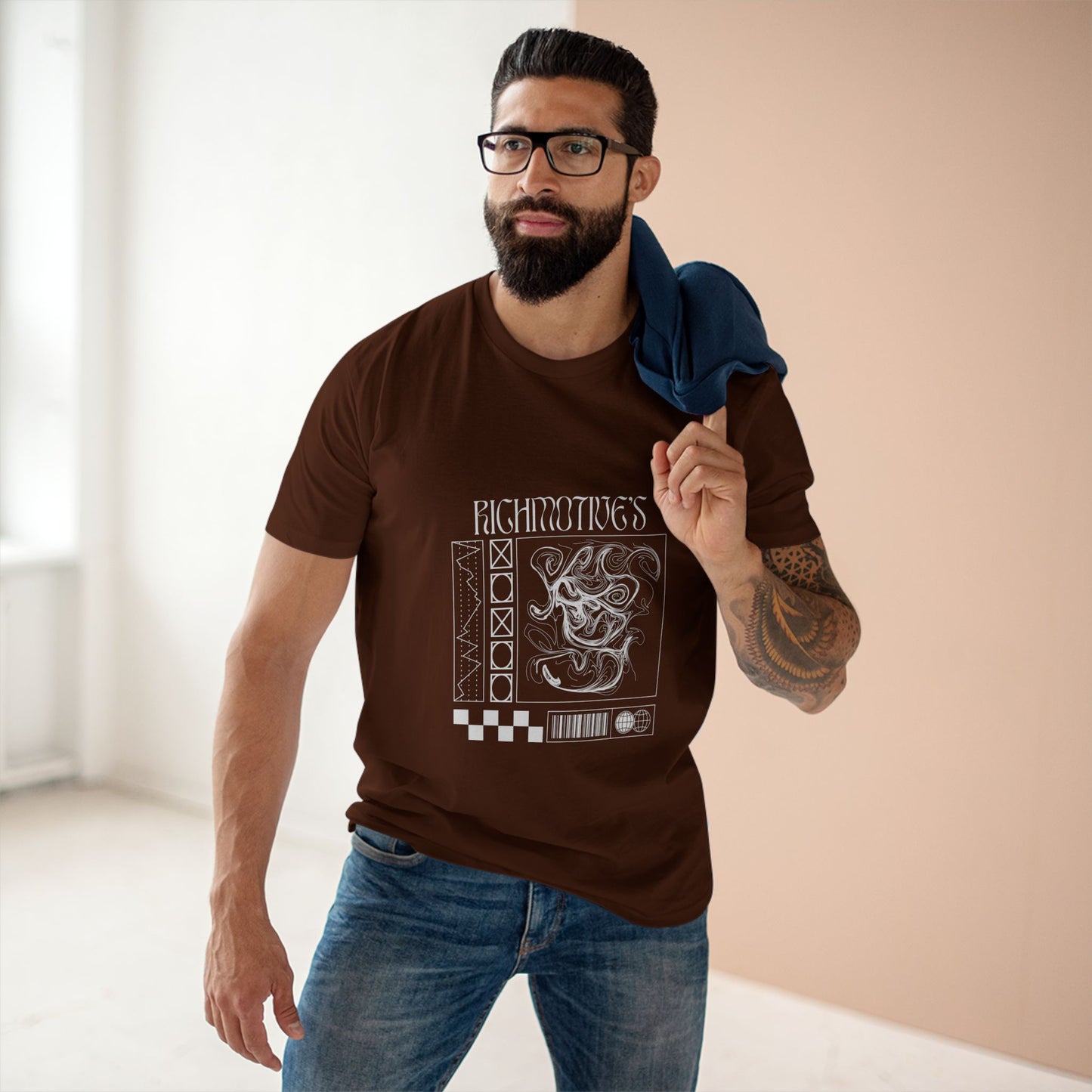 Minimalist Graphic Adult Tee - Perfect for Everyday Style