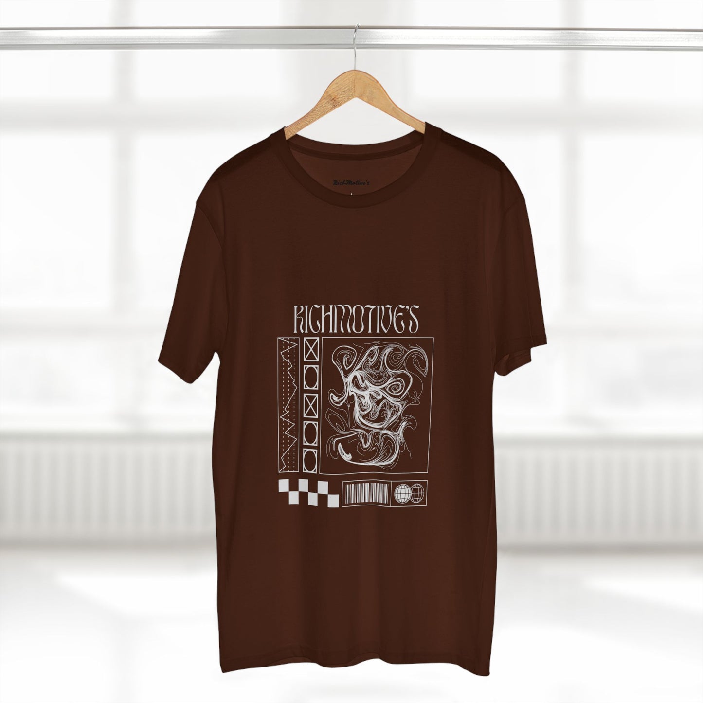 Minimalist Graphic Adult Tee - Perfect for Everyday Style